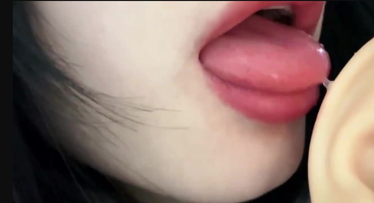 Nana困薯-近距离舔耳
