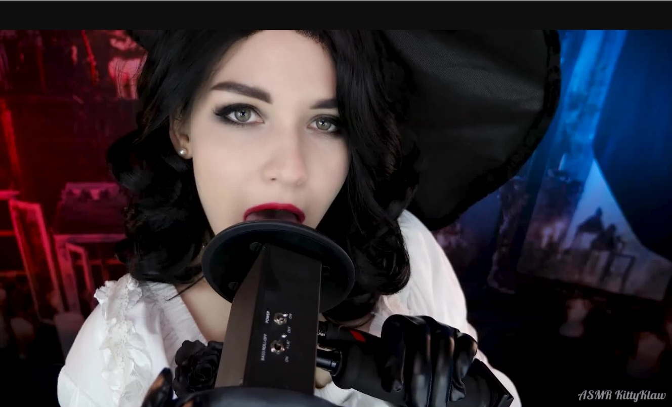 ASMR Kitty Klaw – Lady Dimitrescu 舔舐和口腔声音