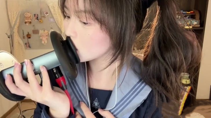 椰椰拿铁助眠+蓝色高马尾水手服：呼吸声天鹅