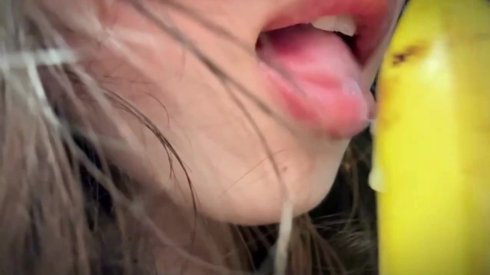 鹿鹿沄+5.12+banana搭配好吃的炼乳