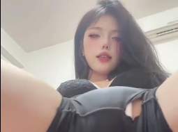 抖音网红@梨梨 定制丝足诱惑 (3)
