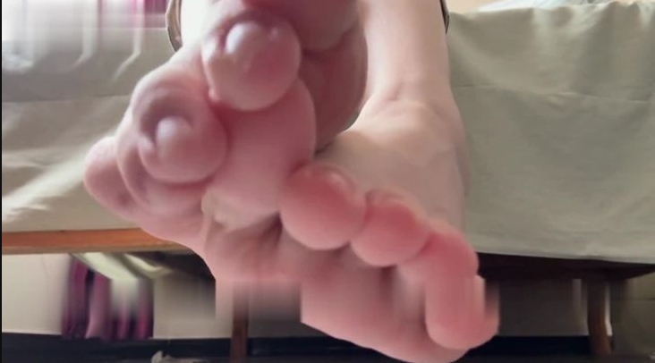小诺眠绵 仰视的视角
